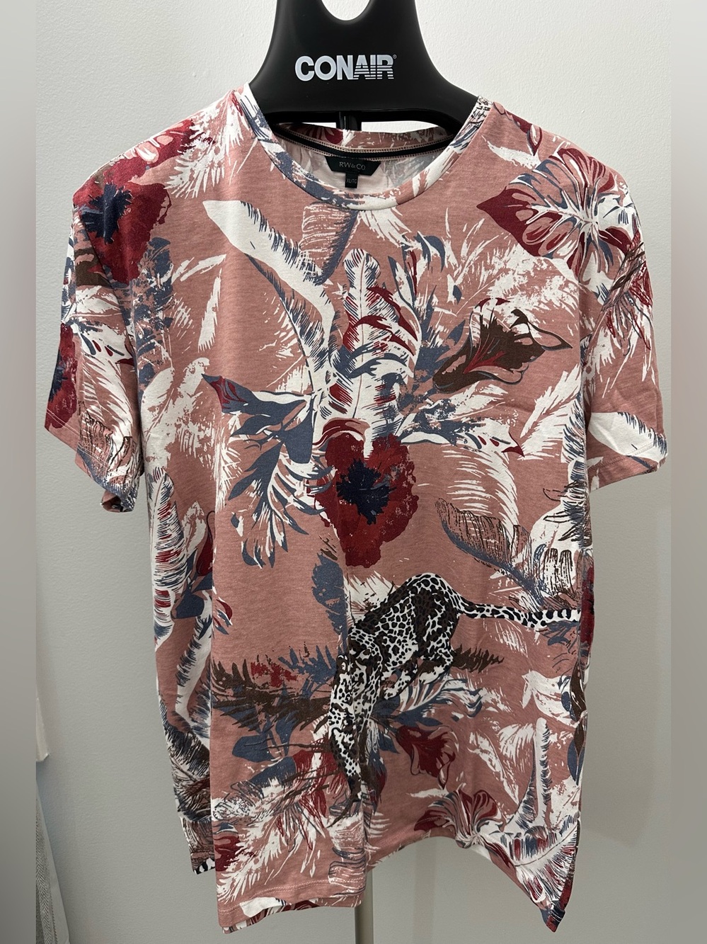 RW &CO Women’s T Shirt